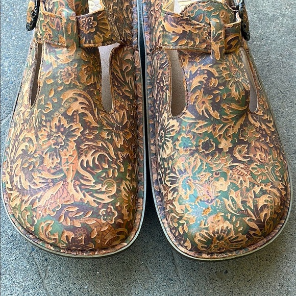 ALEGRIA Classic Tooled Leather Clogs Size 42 - Picture 3 of 12